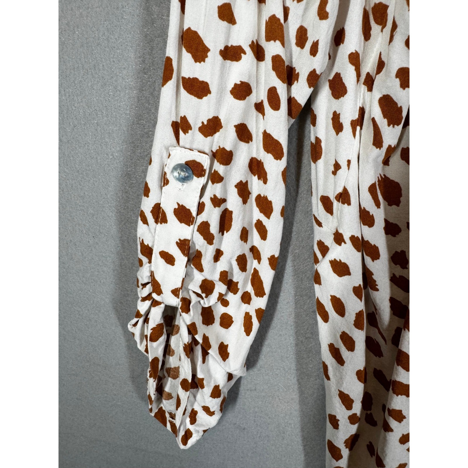 Umgee USA Women’s Medium Brown Animal Print Button Front Blouse Boho Rayon Top