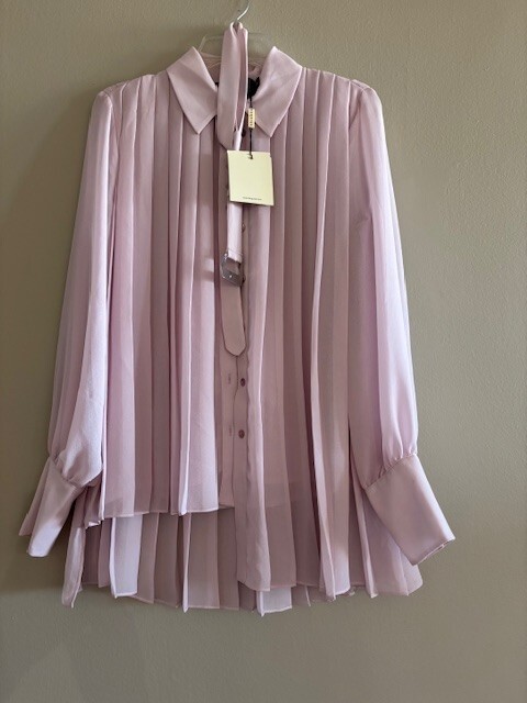 $275 Exquise pleated wide cuff belted assymetrical collared blouse us size 4