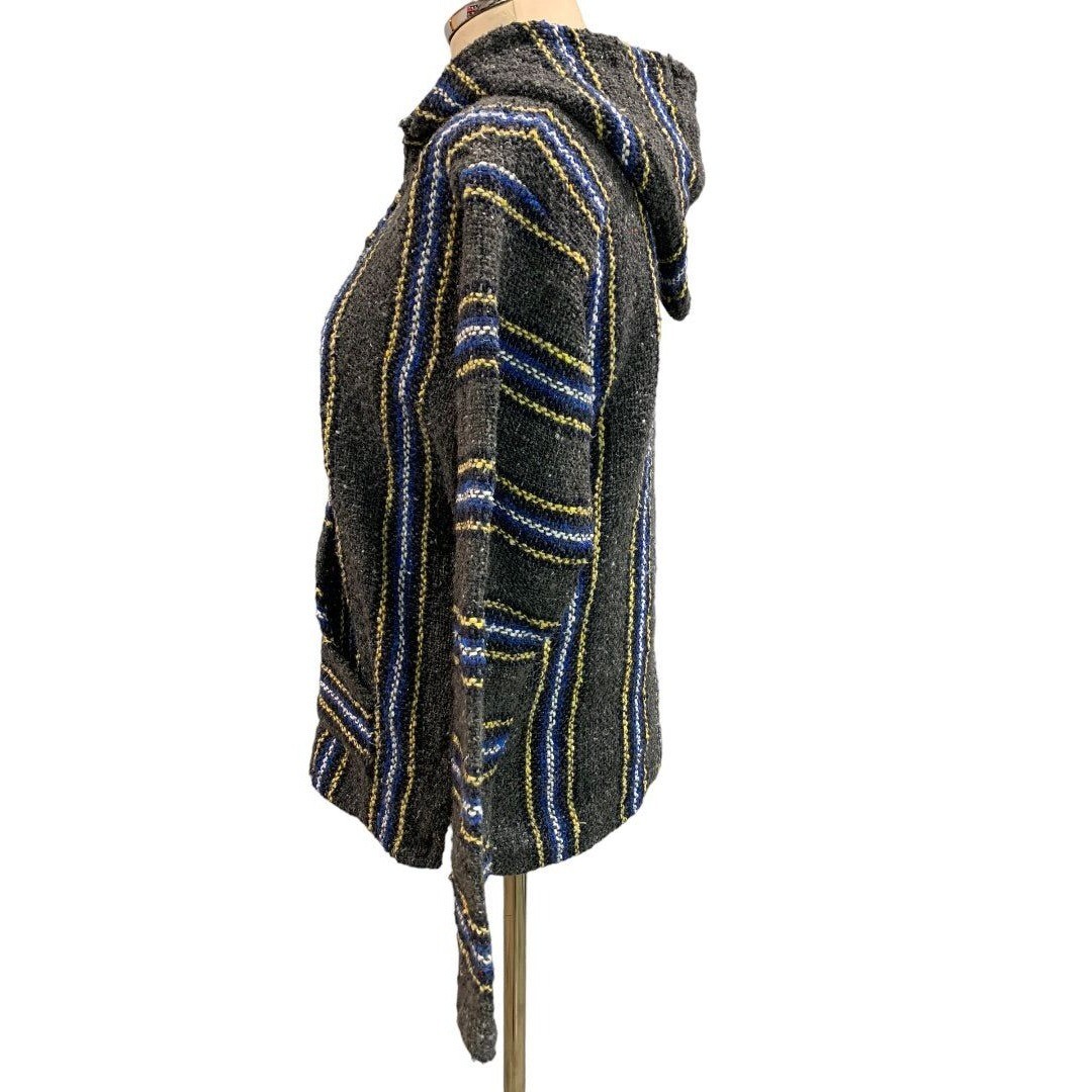 Small Unbranded Women’s Baja Shirt Dark Gray Blue Yellow Pullover