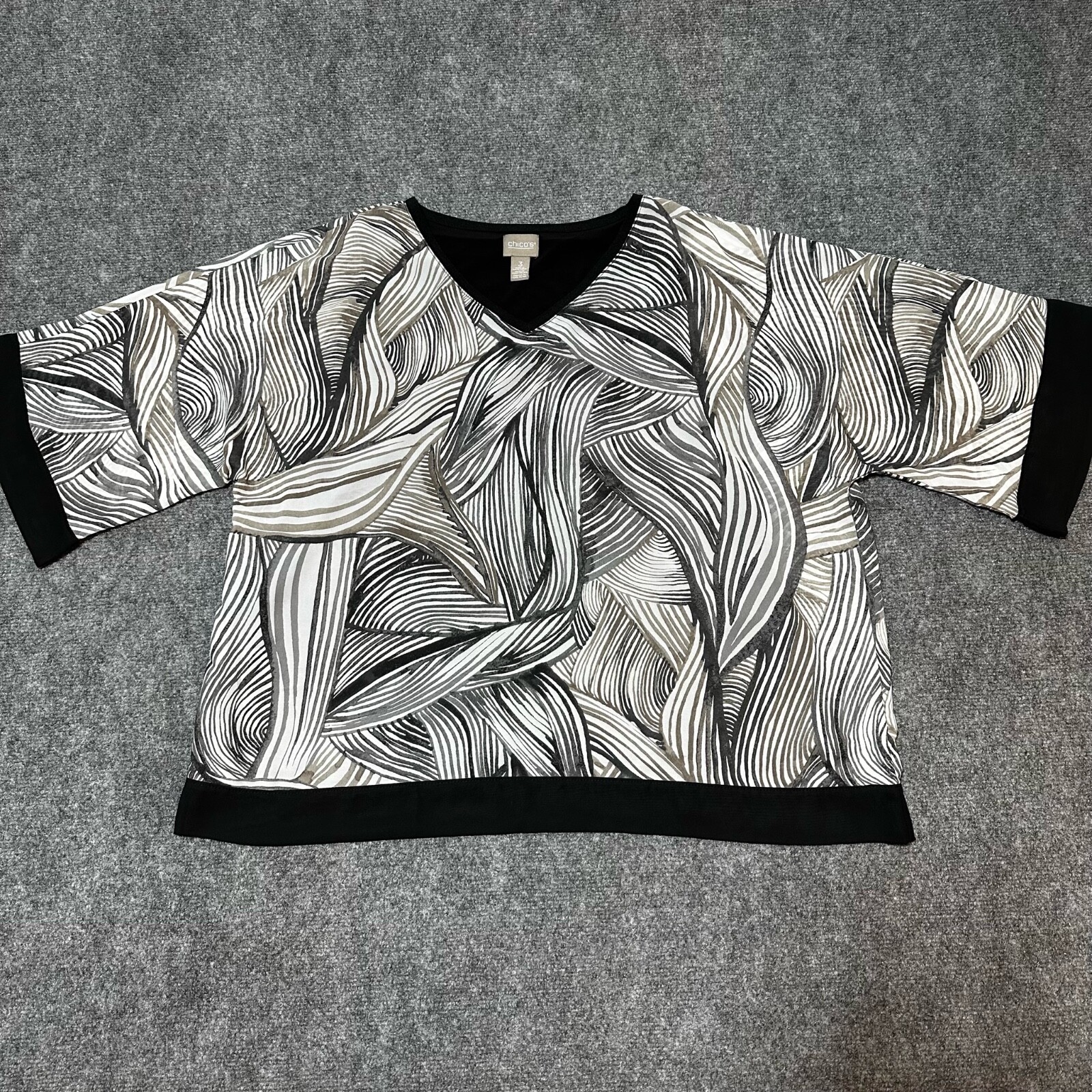 Chicos Shirt Womens 3 Black White Polyester V-Neck Short Sleeve Made In Korea