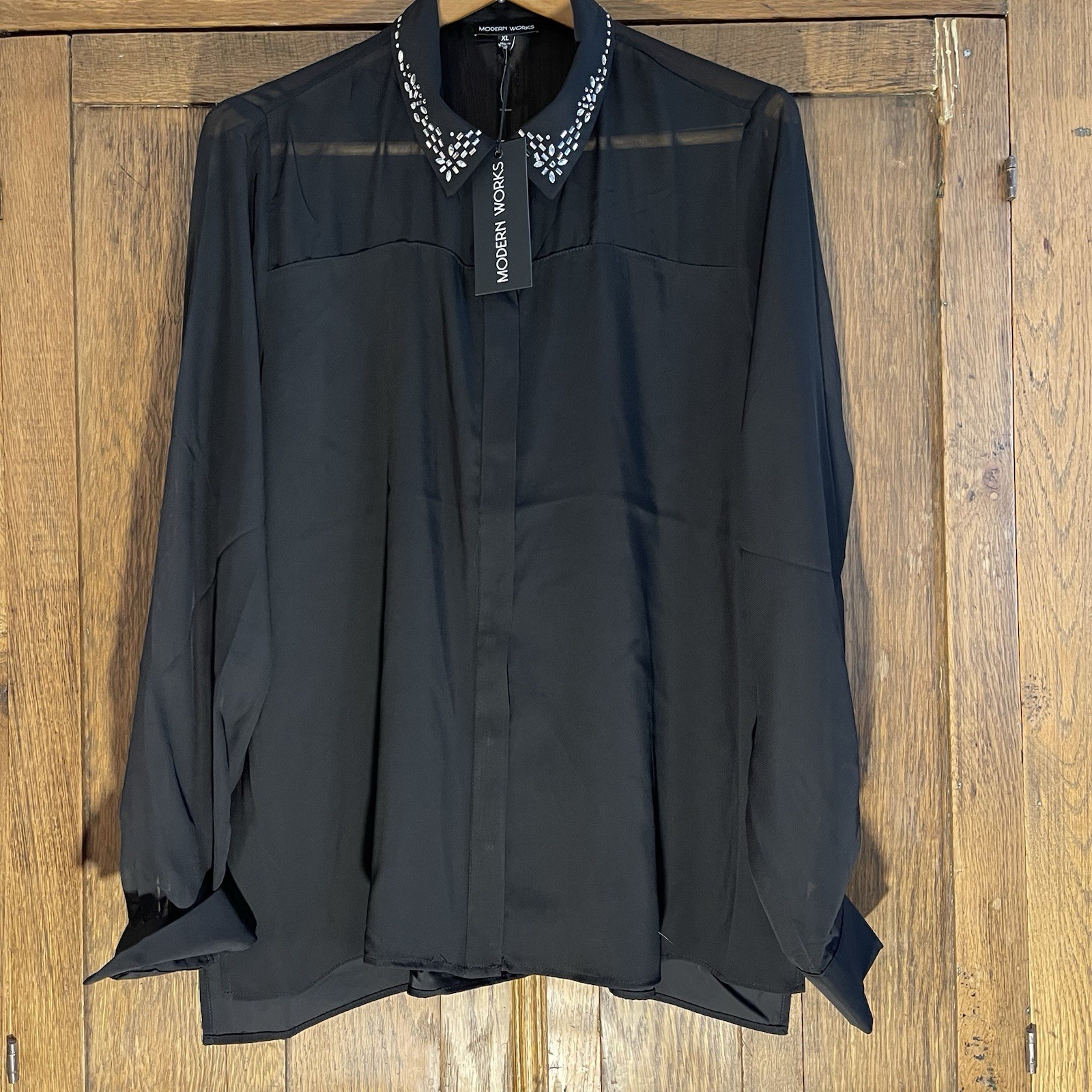 Modern Works NWT Women XL Black Voile Blouse Bejeweled Collar Back Pleat