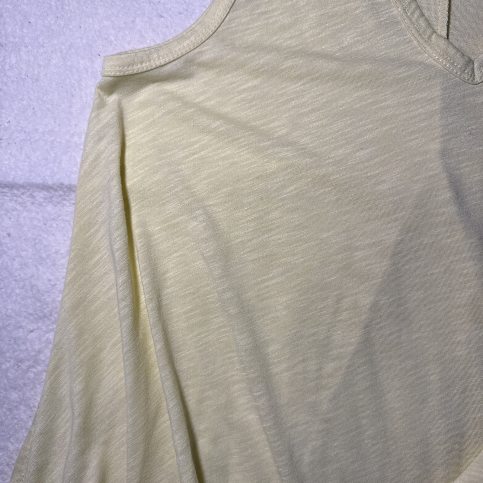Signature Studio Woman’s Light Yellow Tank Top Size Medium