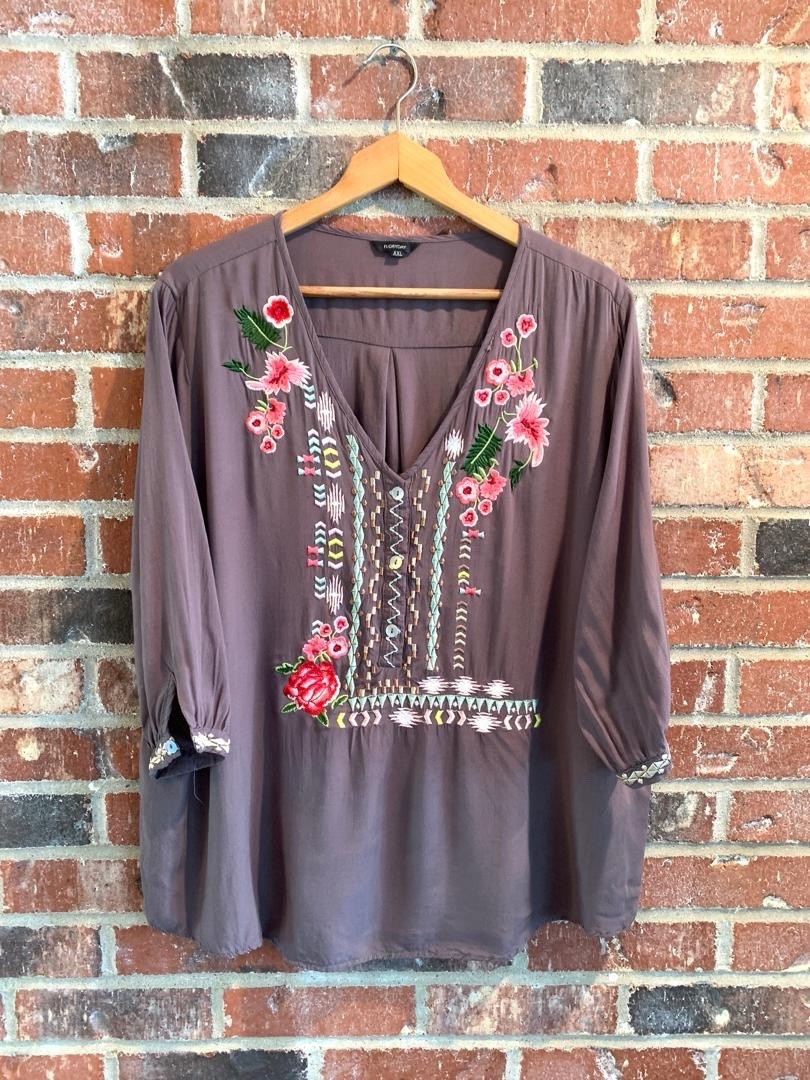 Floryday Shirt Sz XXL Gray Floral embroidery cottageCore Boho