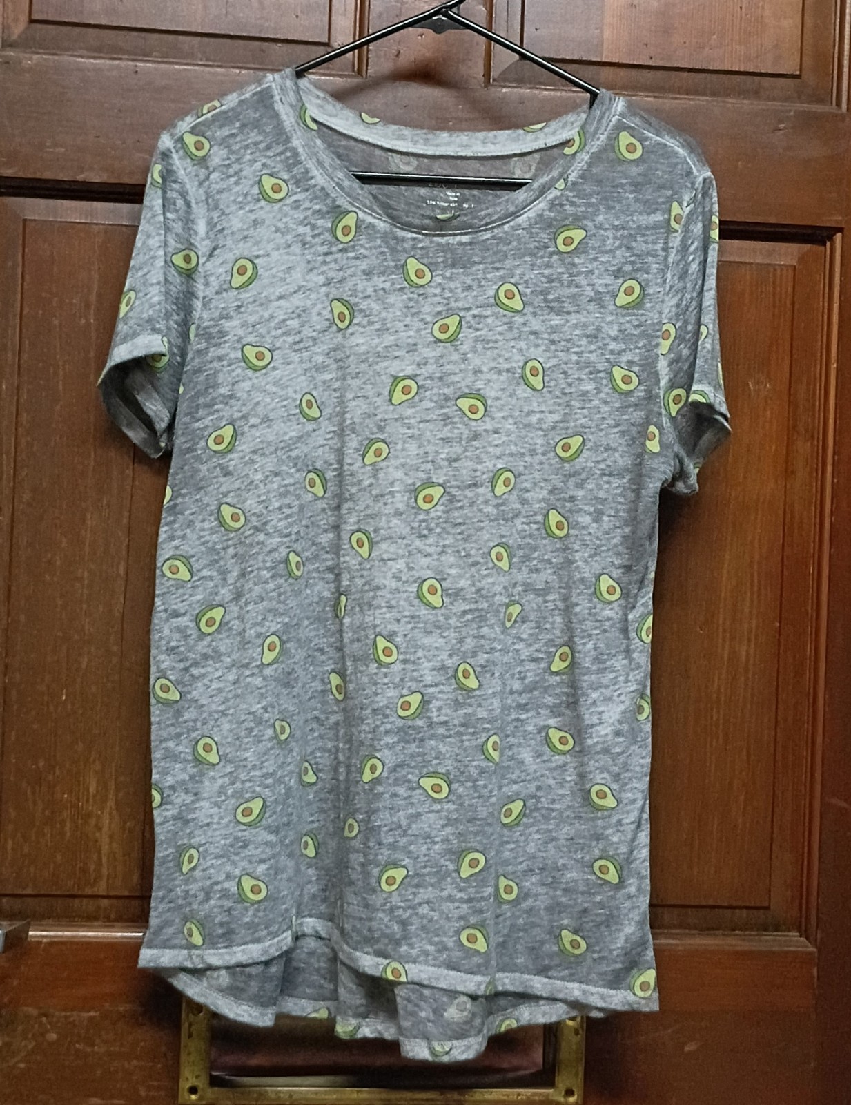 Zoe + Liv Gray Cap Sleeve T-Shirt Avocado Print Women’s Size XL