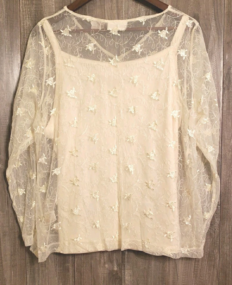 Vtg. Christie & Jill Ivory 2-piece Set Button up 1x Embroidered/Stretch Cami