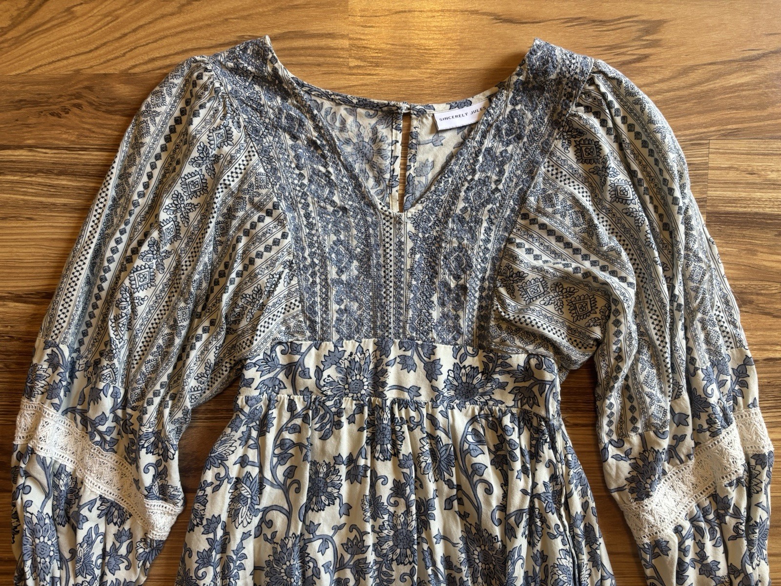 Sincerely Jules Blue Floral Boho Mini Dress Size Small Balloon Sleeve