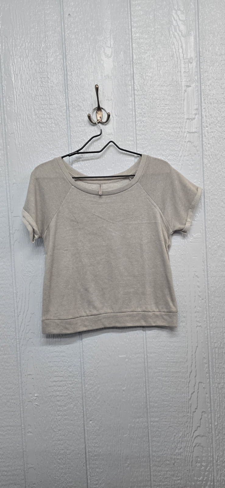 New Small Tresics Short-Sleeve Pullover Crop Top
