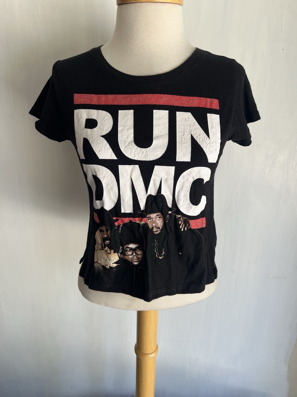 RUN DMC (2010) Official Women’s 80s Hip Hop Boxy Crop Top T-Shirt Size Small