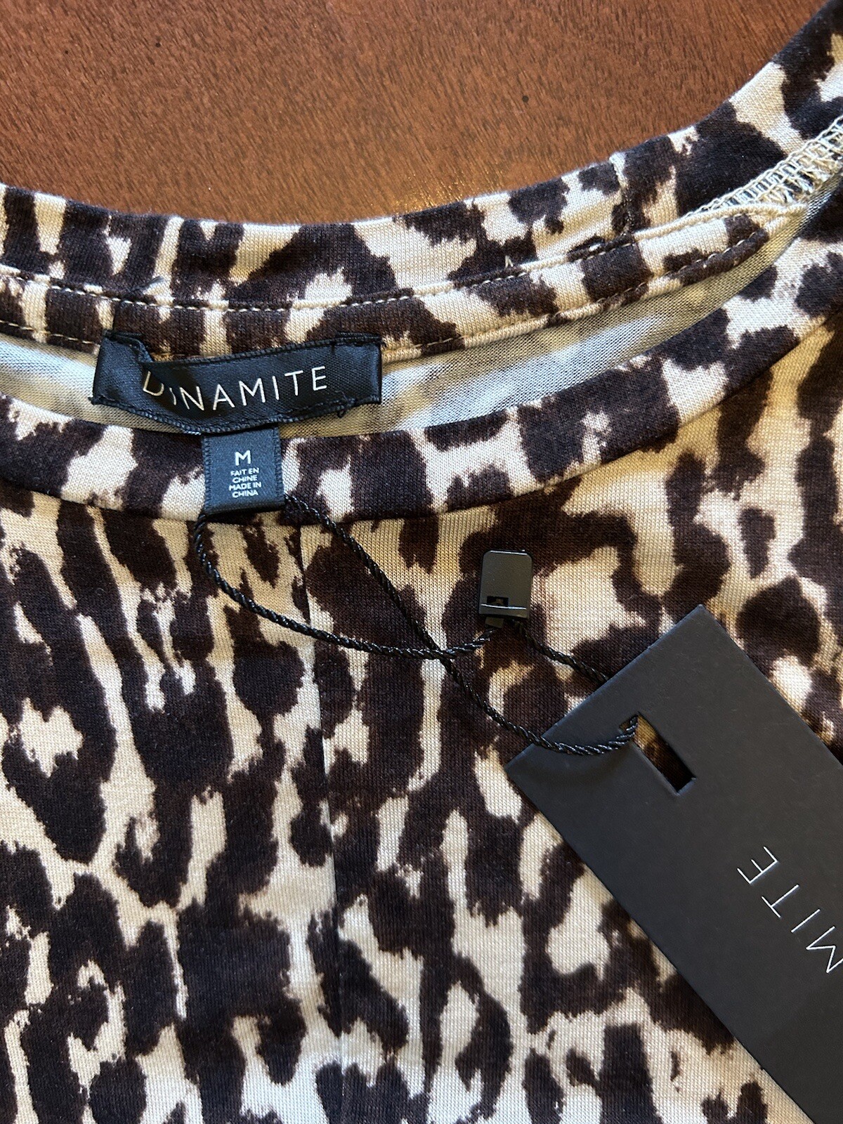 NWT Dynamite Leopard Print Short Sleeve T-Shirt Knot Front Size: Small
