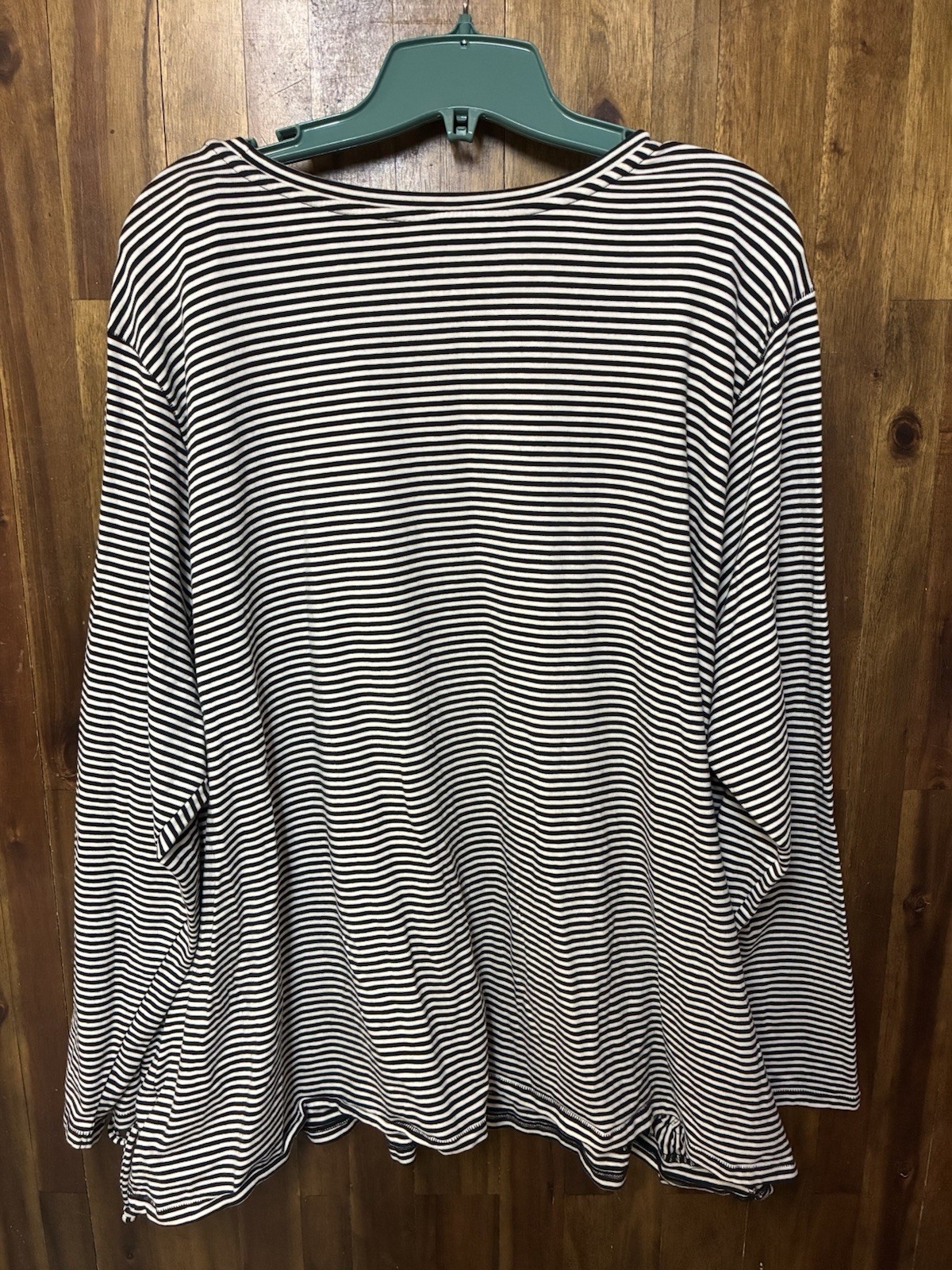 AnyBody Women’s 3X Black White Striped Long Sleeve Tie Hem Knit Top Plus Size