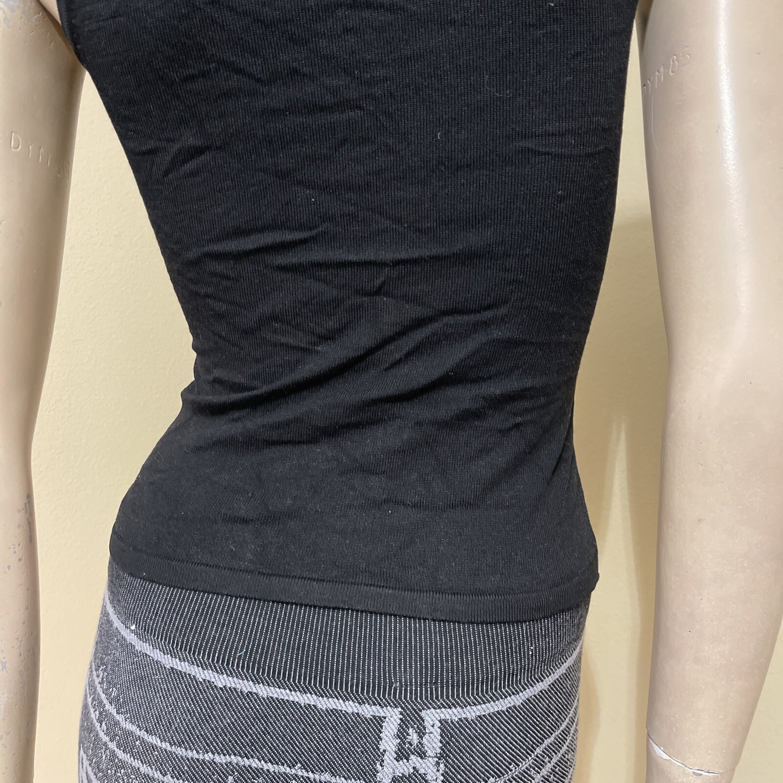 Women’s Black Rayon Casual Stretch Slim Knitted Beaded Shells Size L Blouse Top