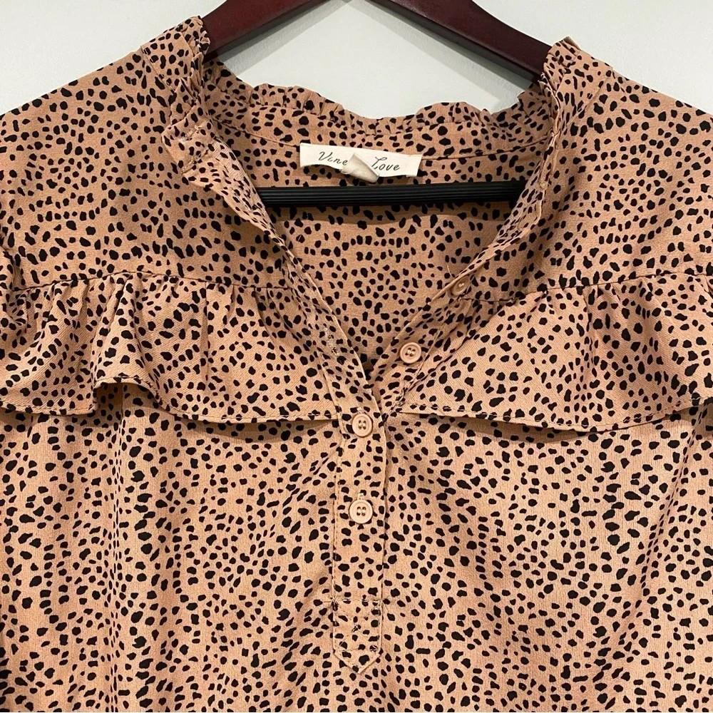 Vine & Love Oversized Leopard Cheetah Print Blouse Top Long Sleeve Large