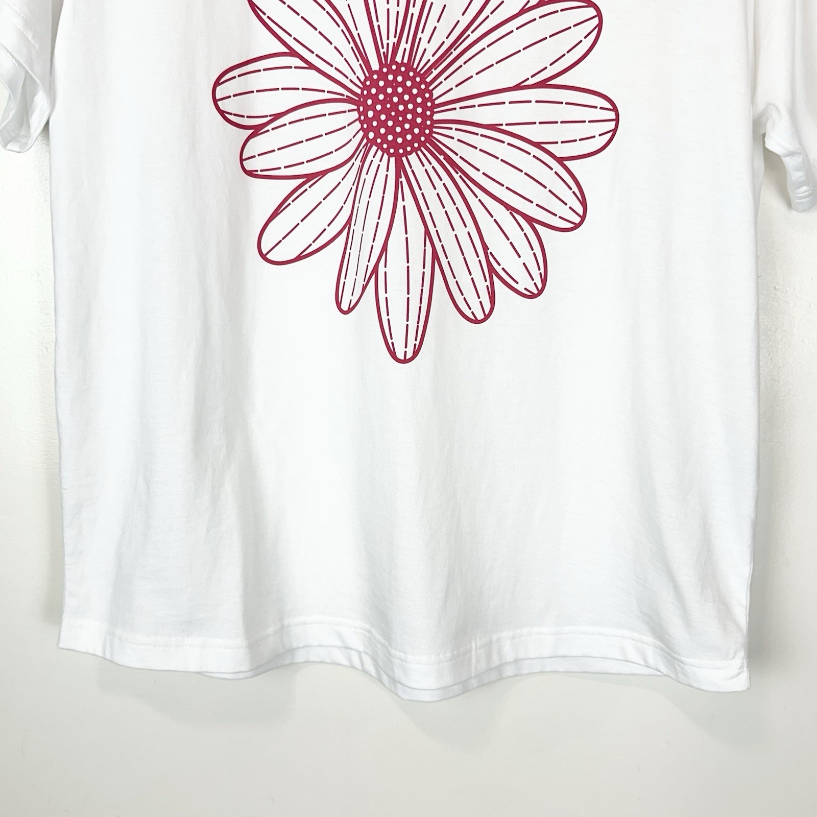 Mardi Mercredi Flowermardi T-Shirt One Size 100% Cotton White Red Korean Fashion