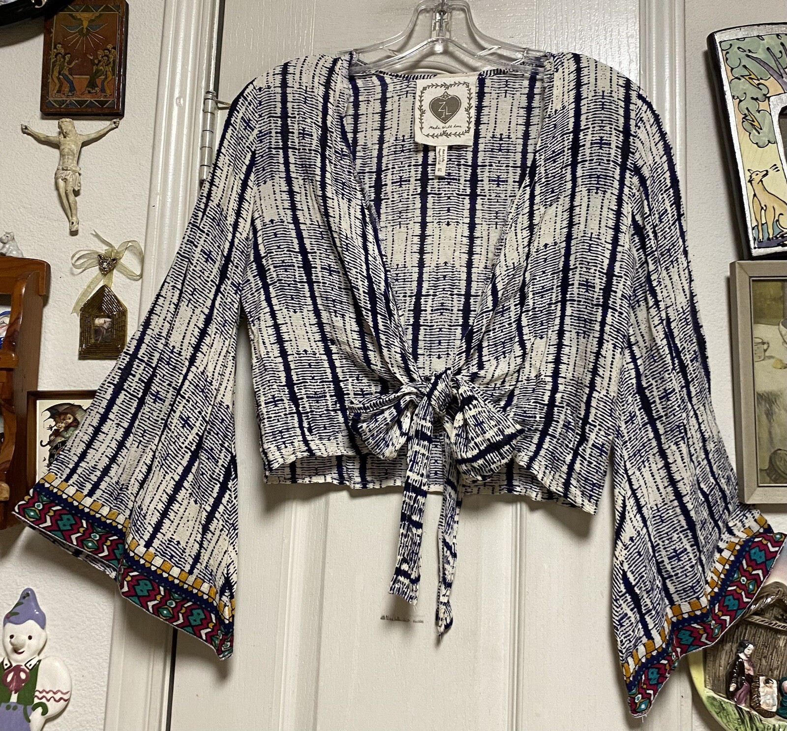 Z & L Made With Love Ethnic Batik Bohemian Tie Front M Crop Top