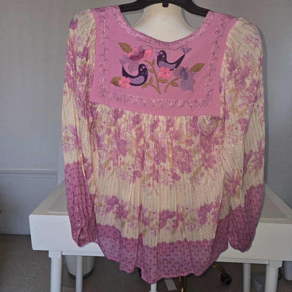 NEW! Spell & The Gypsy Coco Lei Collection Embroidered Flowers In Lilac Size XS
