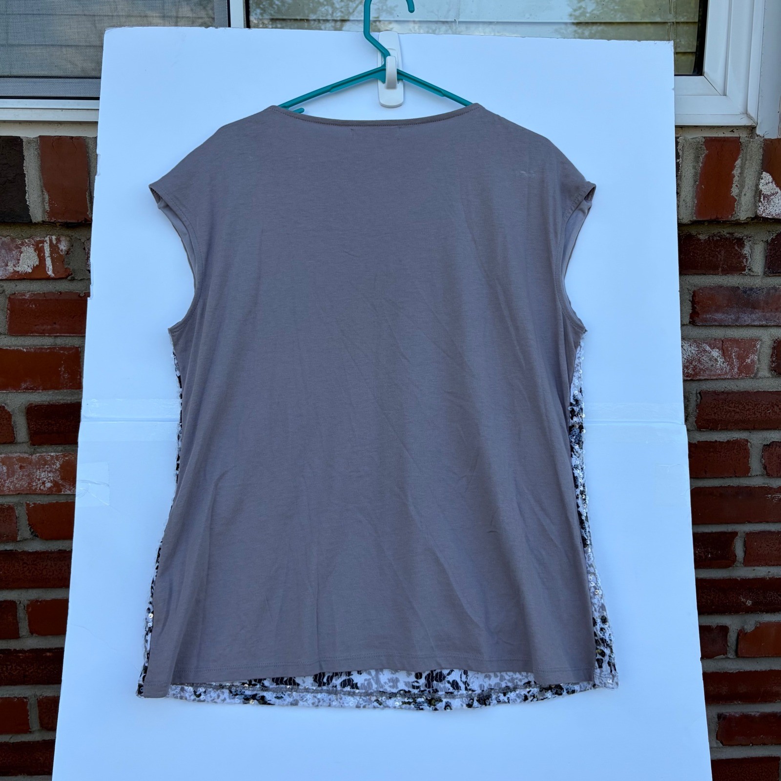 Liz Claiborne Womens XL Sequin Front Cap Sleeve Top Taupe Silver Gold Sparkle