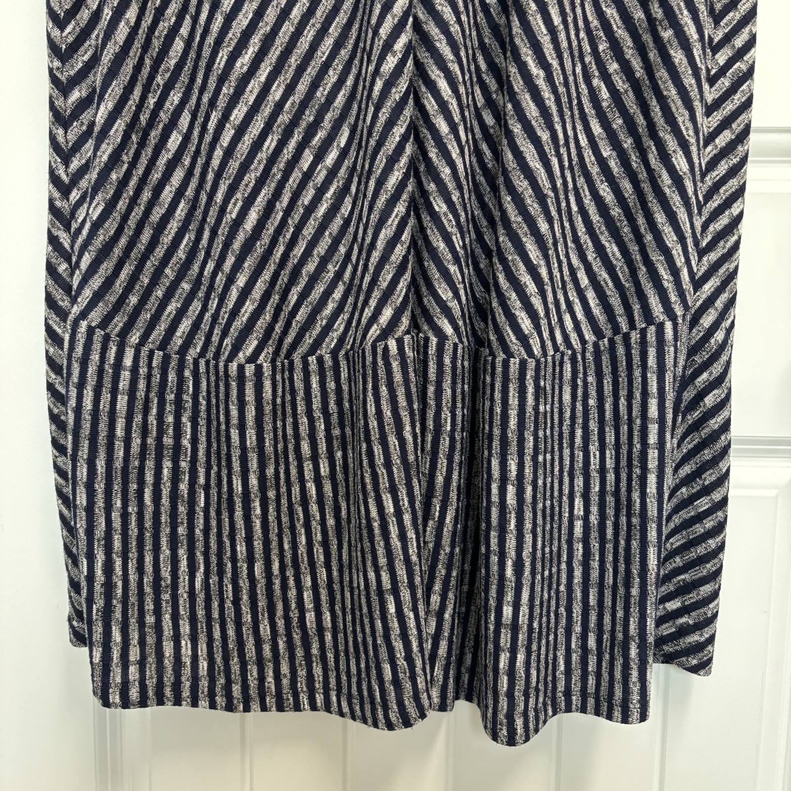 Lane Bryant Cardigan NEW Open front Knit Sleeveless Navy/Gray Stripes Size 26/28