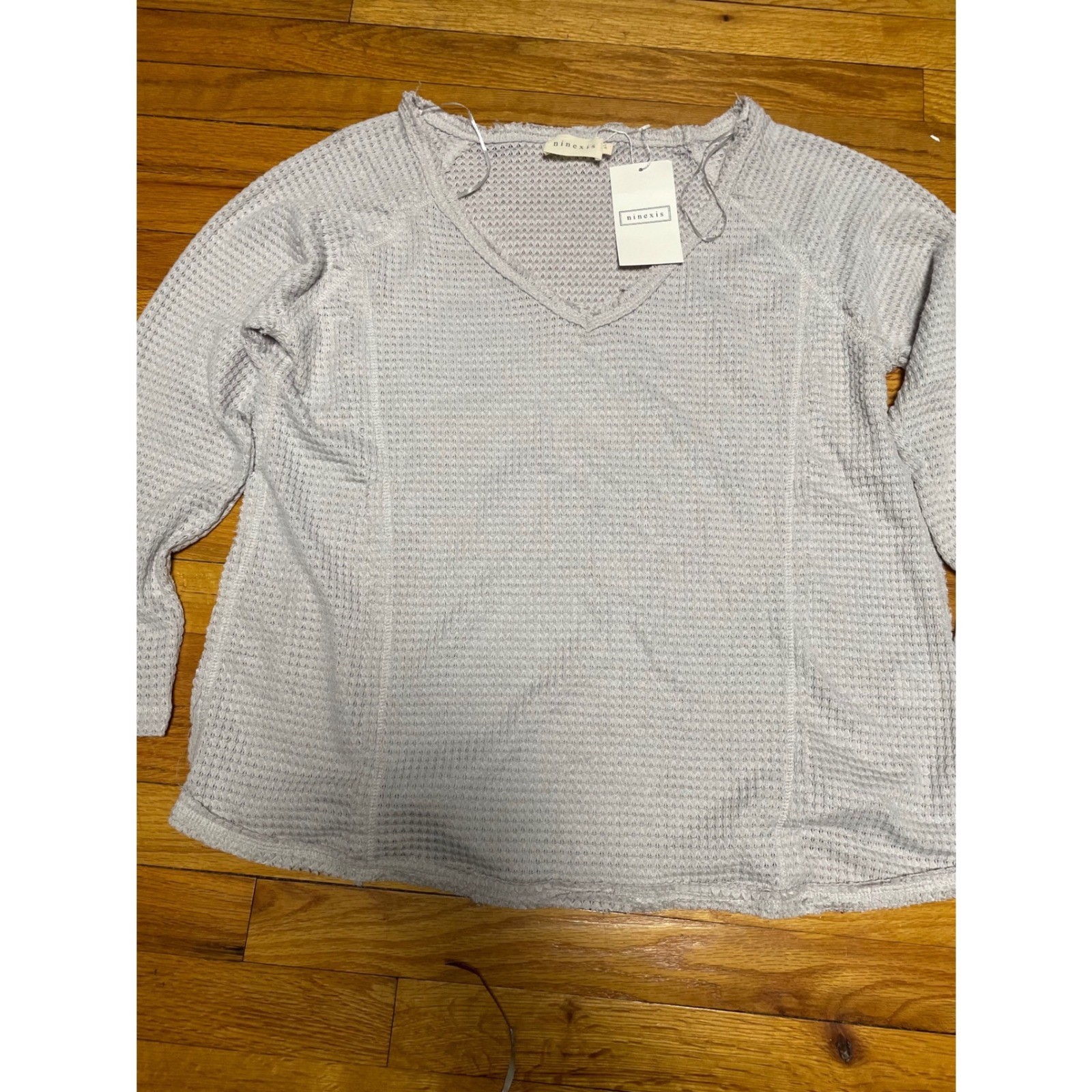 Ninexis Women’s Light Gray Waffle Knit V Neck Long Sleeve Top size XL