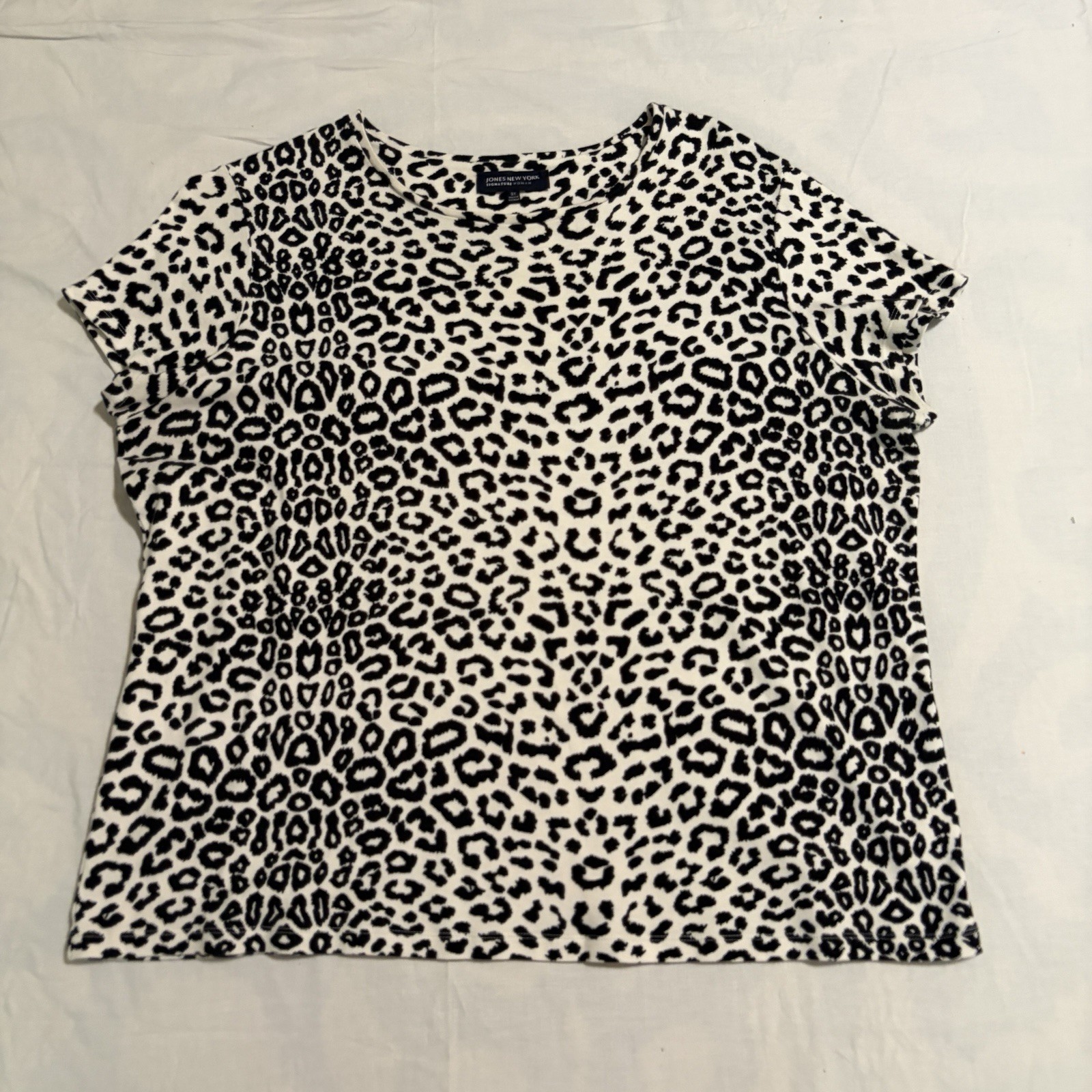 Jones New York Signature Womens 3X Black White Animal Print top Short Sleeve