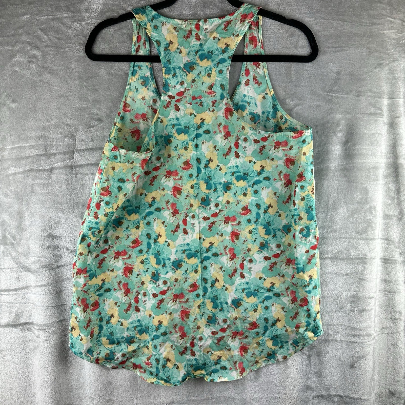 Ambiance Apparel Top Women’s M Multicolor Abstract Floral Print