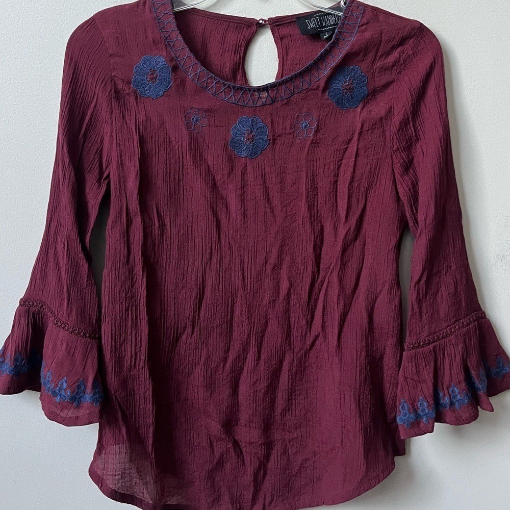 Sweet Wanderer Embroidered Bell Sleeve Blouse Womens Small Wine Red Blue Floral
