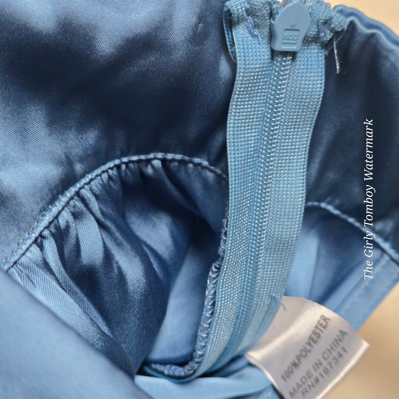 Hello Molly Blue Satin V-Neck Crop Top Open Back Tie Bow Blouse XS US 2