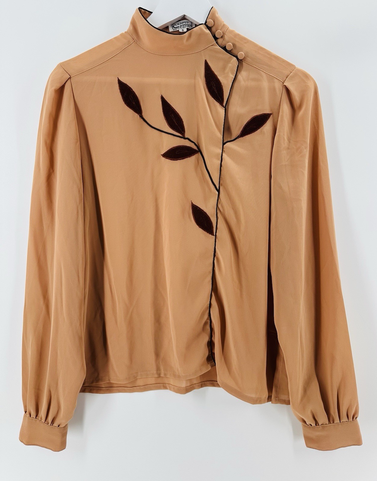 VTG 70s Campus Casuals Caramel Tan Blouse High Neck Velvet Appliqué Boho Q1023