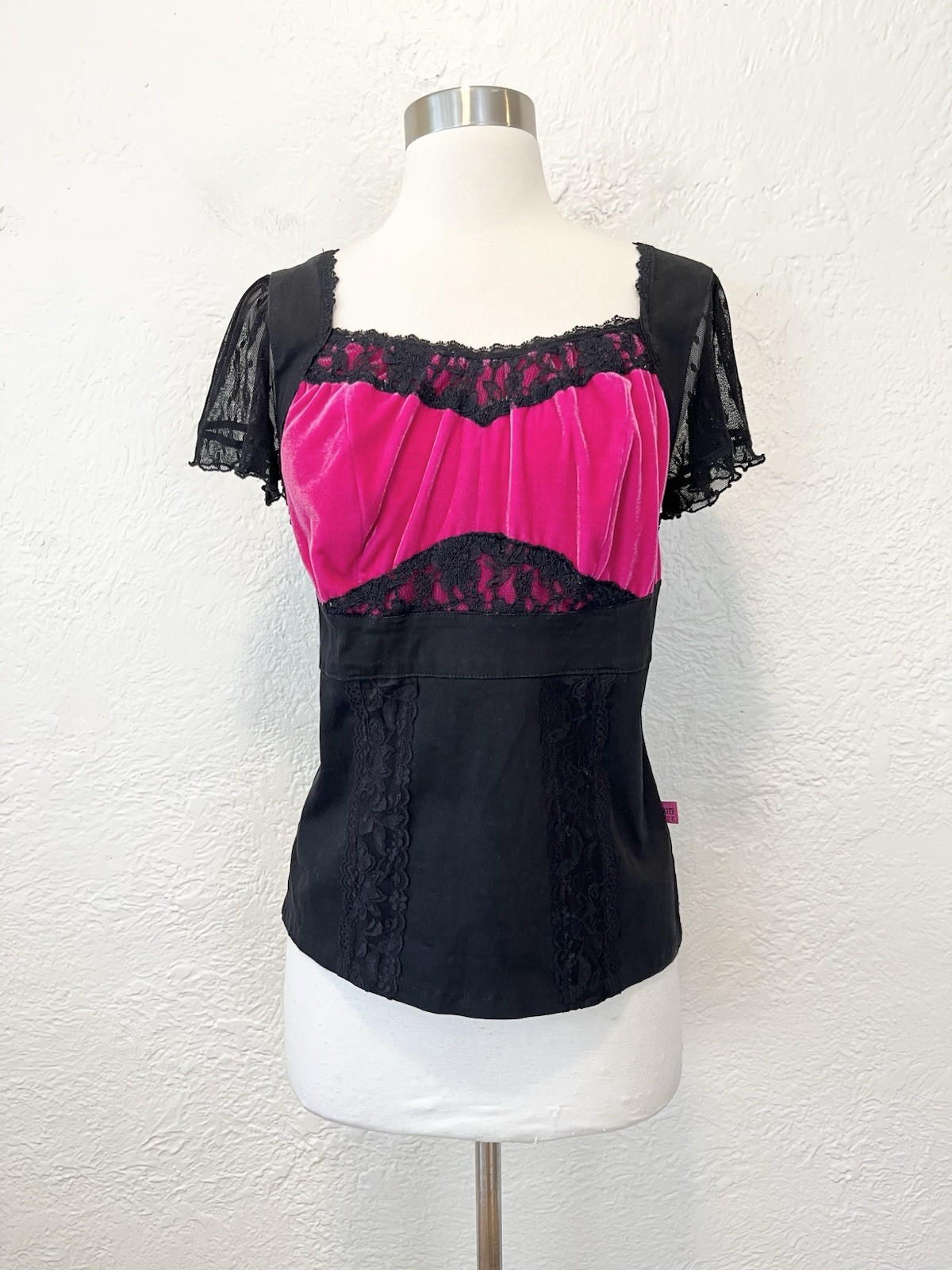 Tripp NYC Vintage Y2K 90s Corset Top Black Pink Velvet Lace size 0 M/L Goth Alt