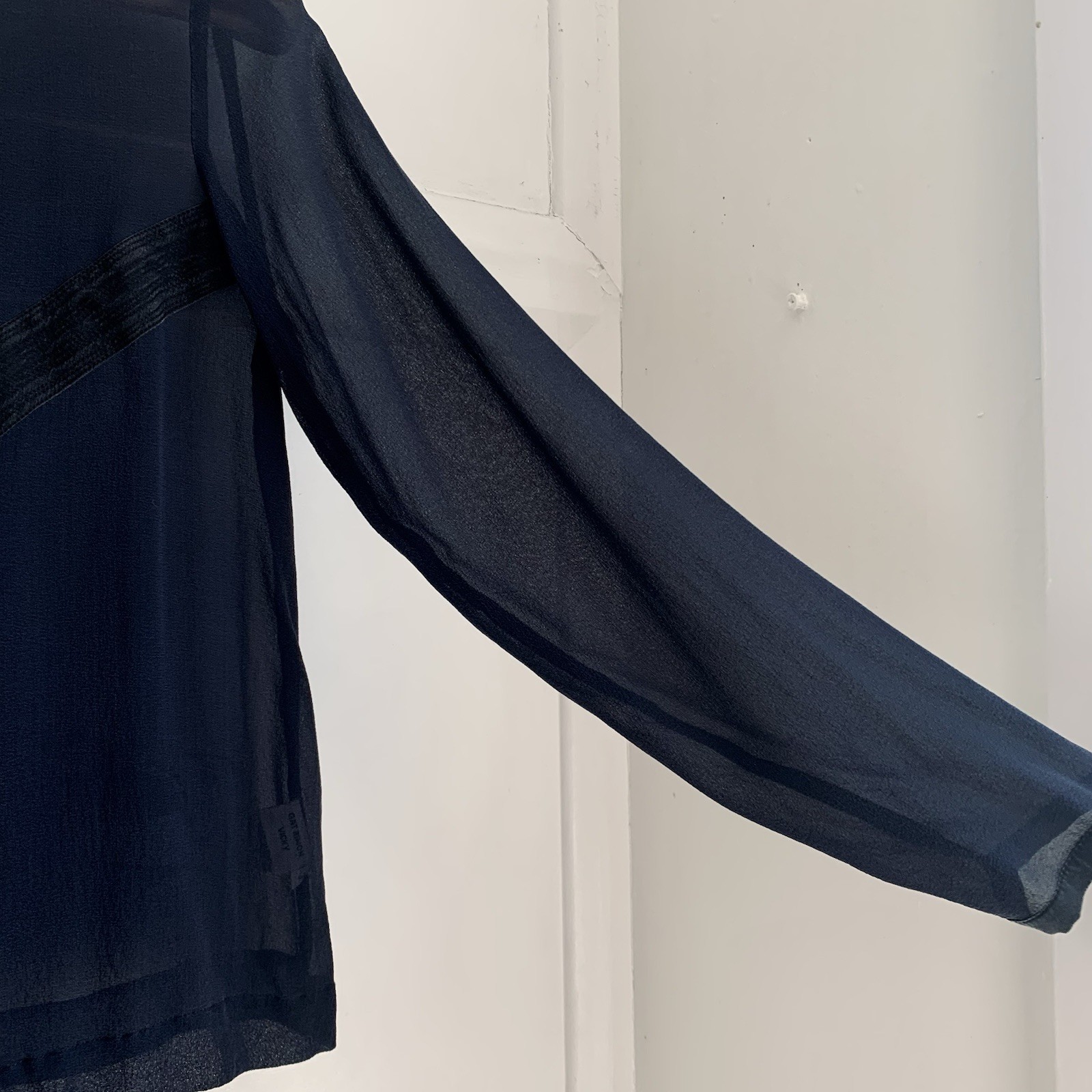 Gat Rimon 100% Pure Silk Top Womens UK 10 Midnight Blue Chevron detail Sheer