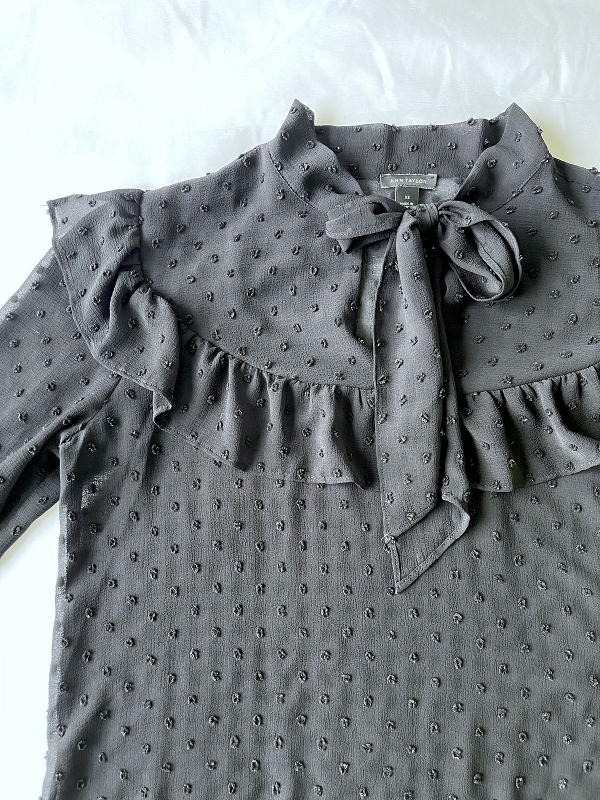 Ann Taylor Sheer Clip-Dot Ruffle Tie-Neck Blouse – Black – Size XS