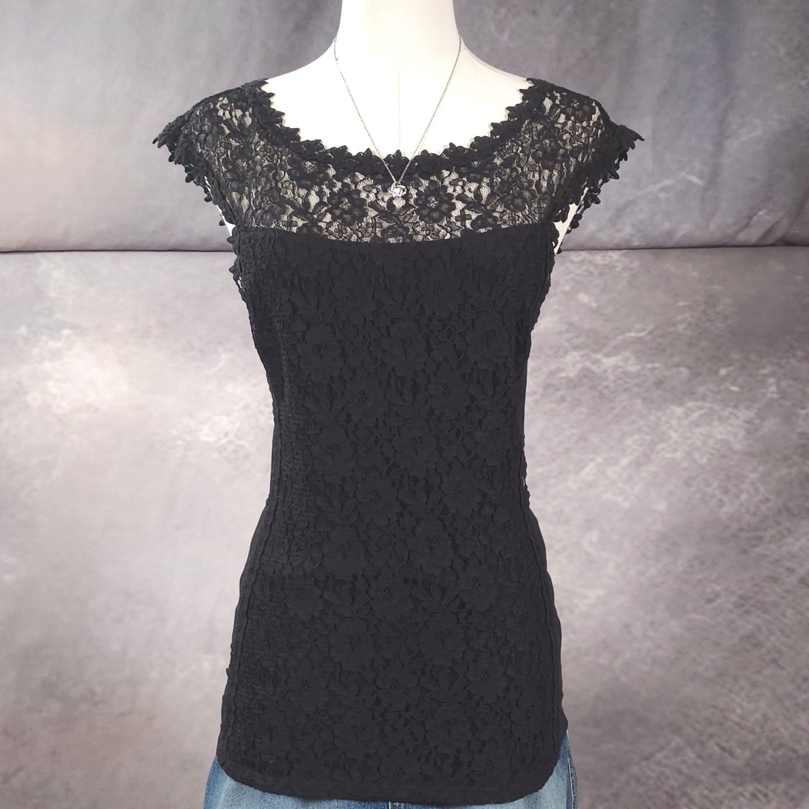 Express Floral Lace Illusion Top Sheer Cap Sleeve Gothic Romantic Black Small