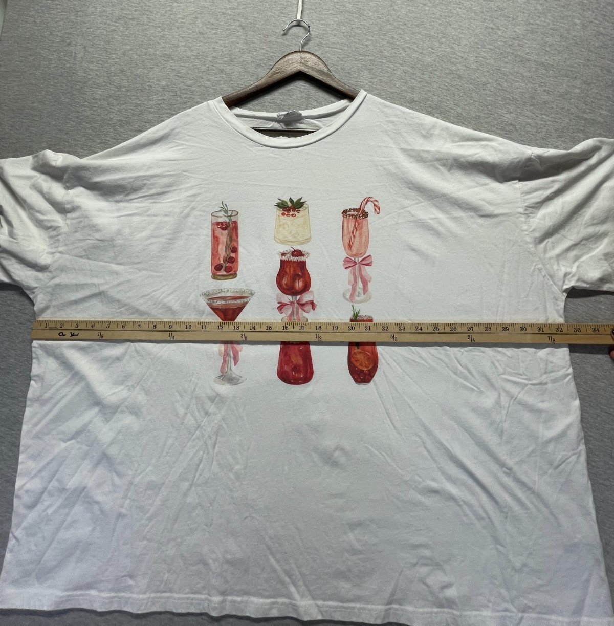 Chic Soul T Shirt Womens 3XL White Graphic Print Christmas Holiday Cocktail