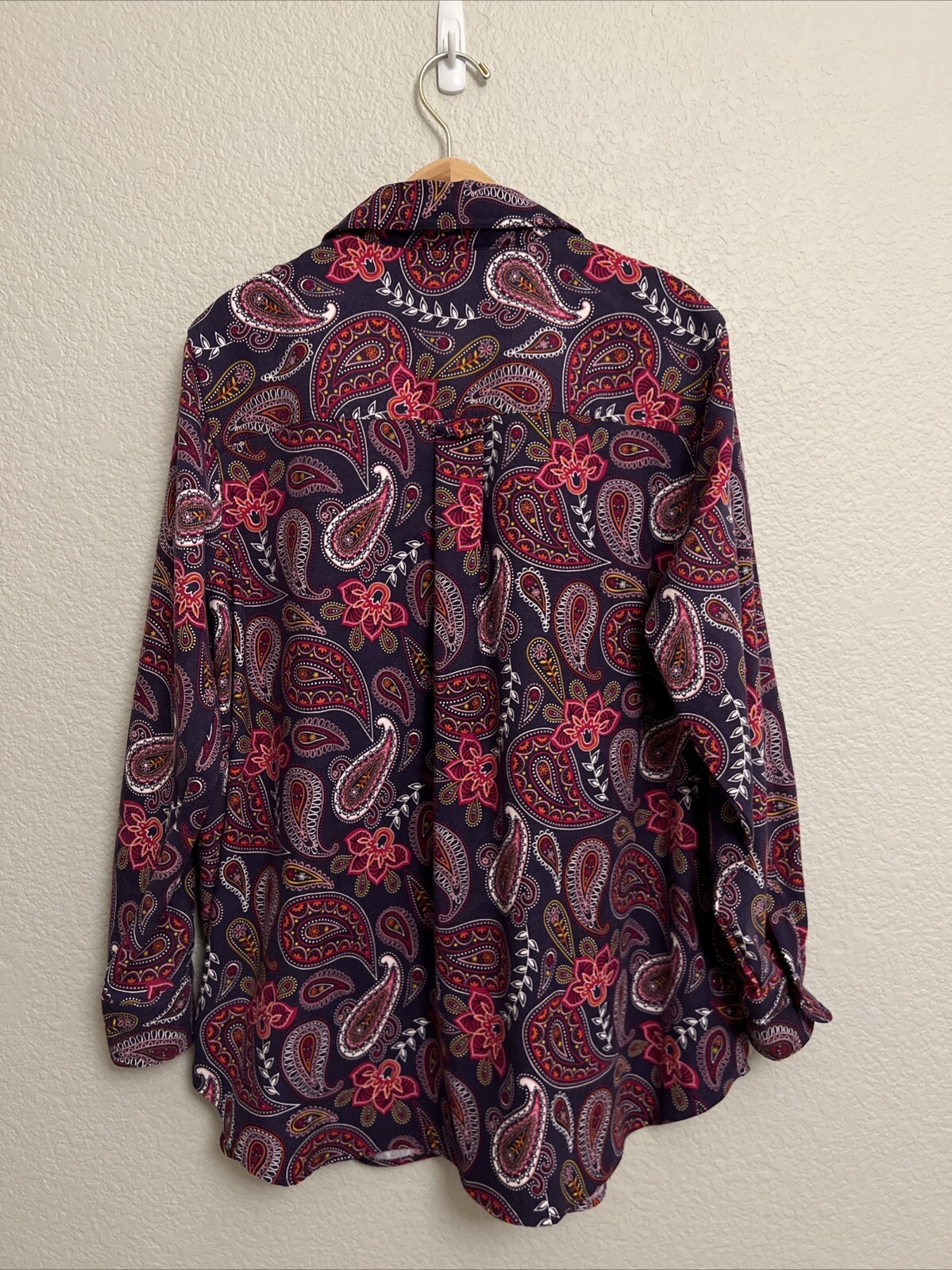 NEW MainStreet Blues Top Blouse Button Down Cottage Art to Wear Colorful L