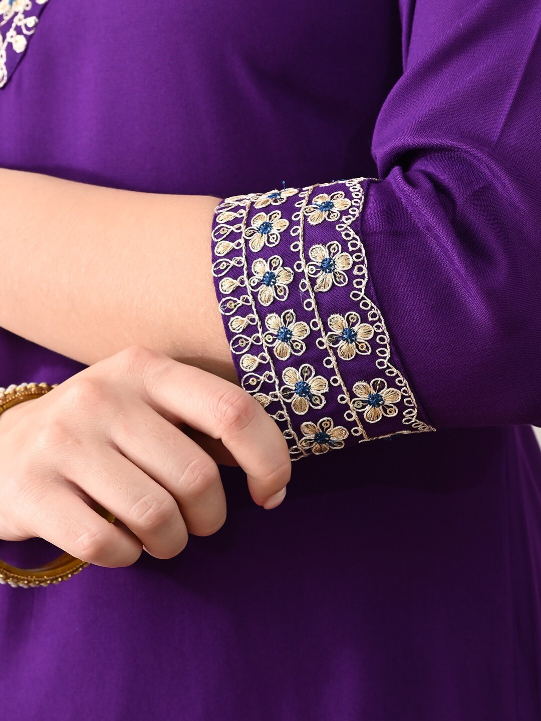 Women Embroidered Regular Kurta with Pant & With Dupatta