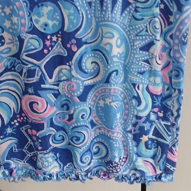 Lilly Pulitzer Women’s M Blue/Pink/White Abstract Octopus Henley V-Neck Top