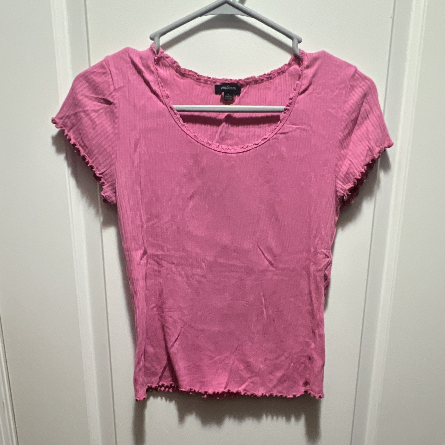 Ambiance Women’s L Pink Solid Scoop Neck Short Sleeve Ruffle Knit Blouse