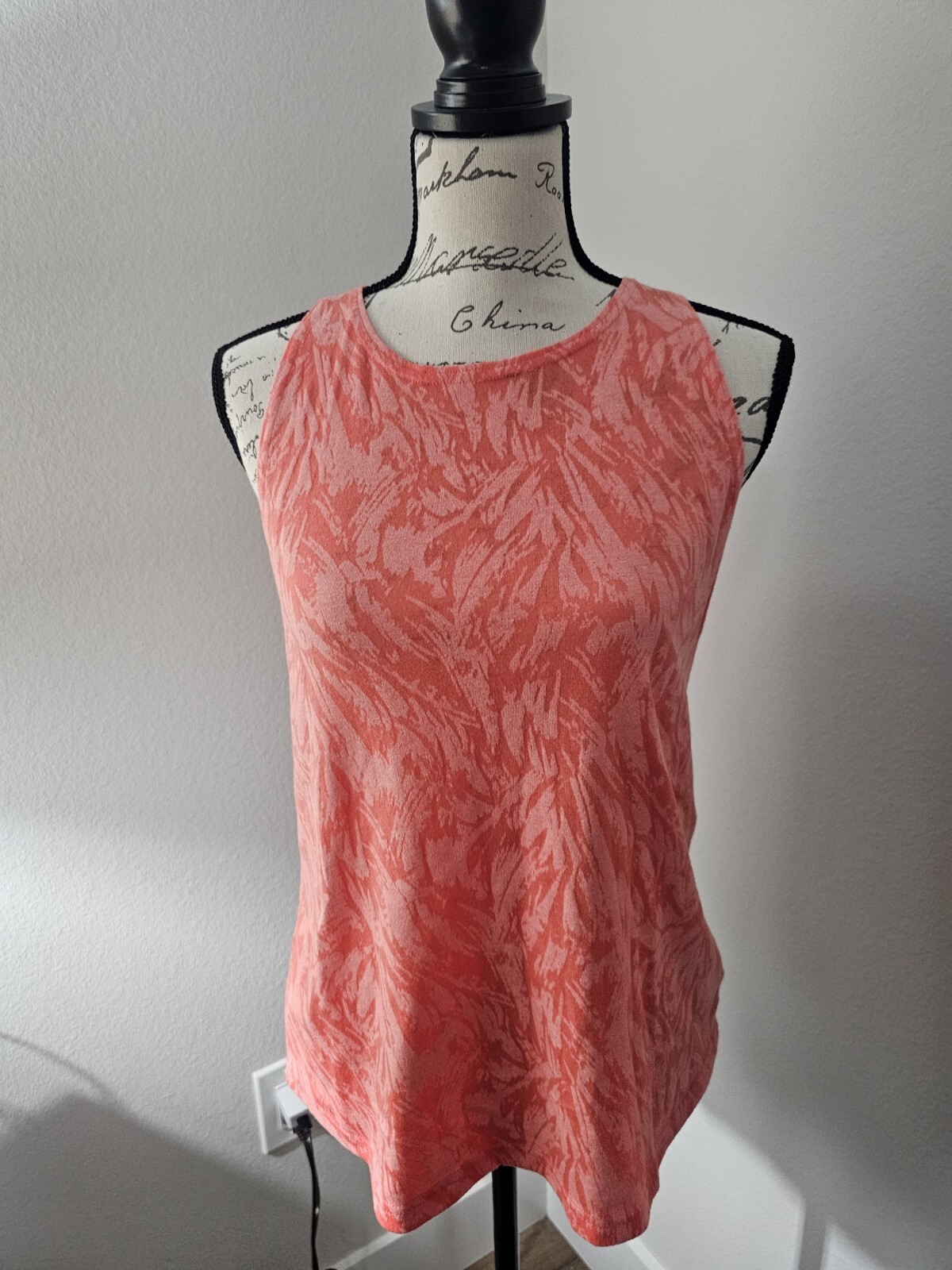 Women’s Small Melon Print Sleeveless Lightweight Polycotton Knit Top By BCG