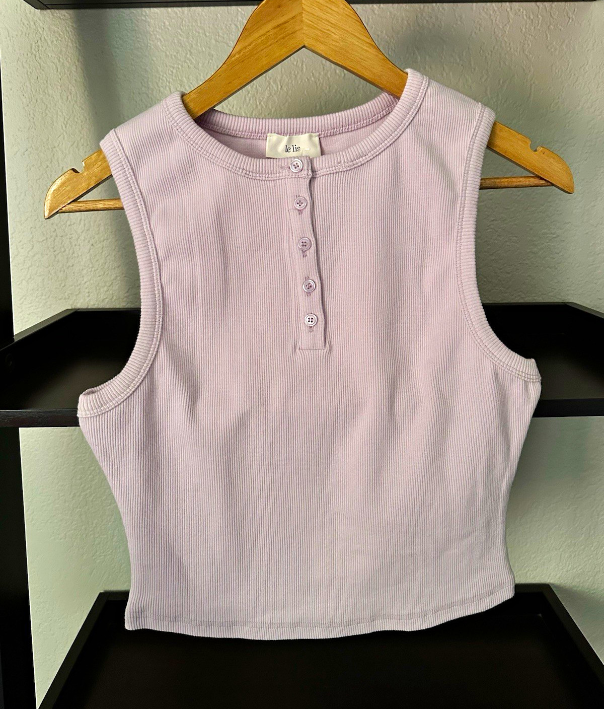 le lis Purple Ribbed Knit Sleeveless Henley Button Tank Top Women’s Size S