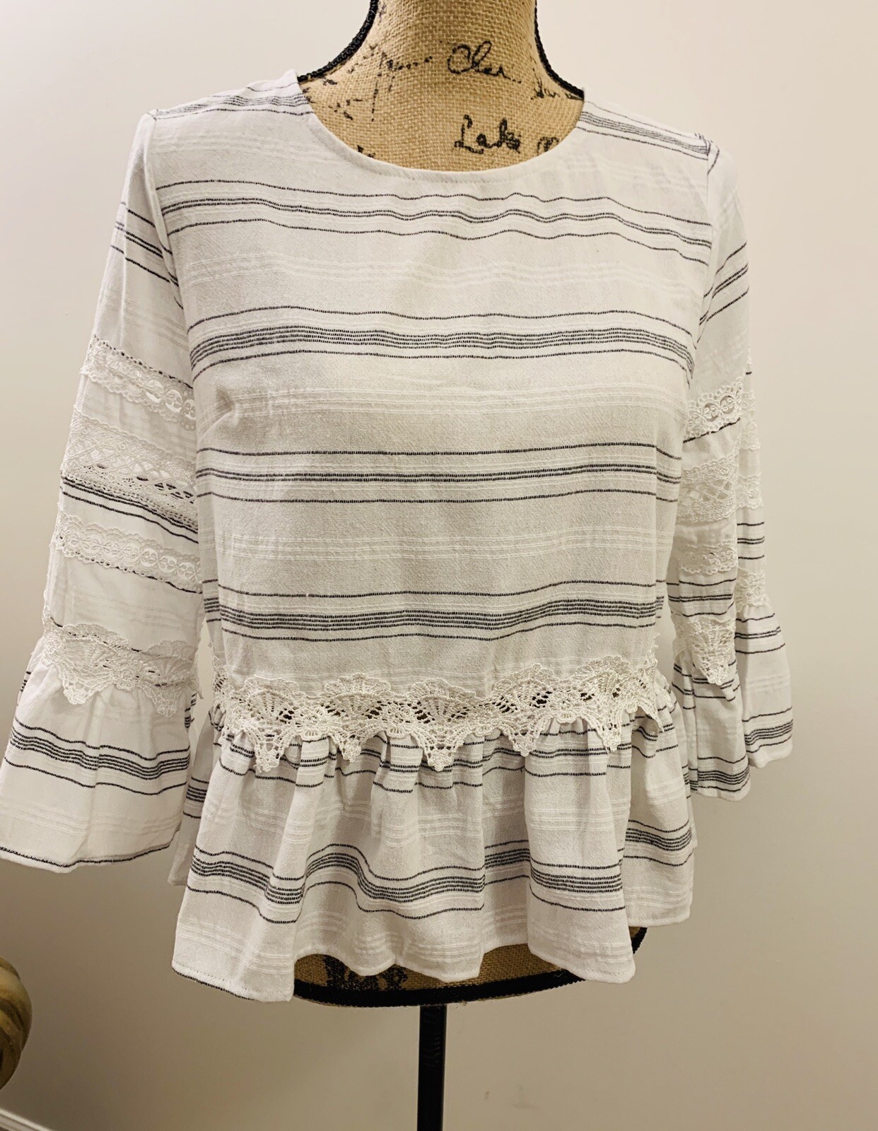 Allie Rose Women’s Sz M – L Lace Cotton Top Blouse Boho Style