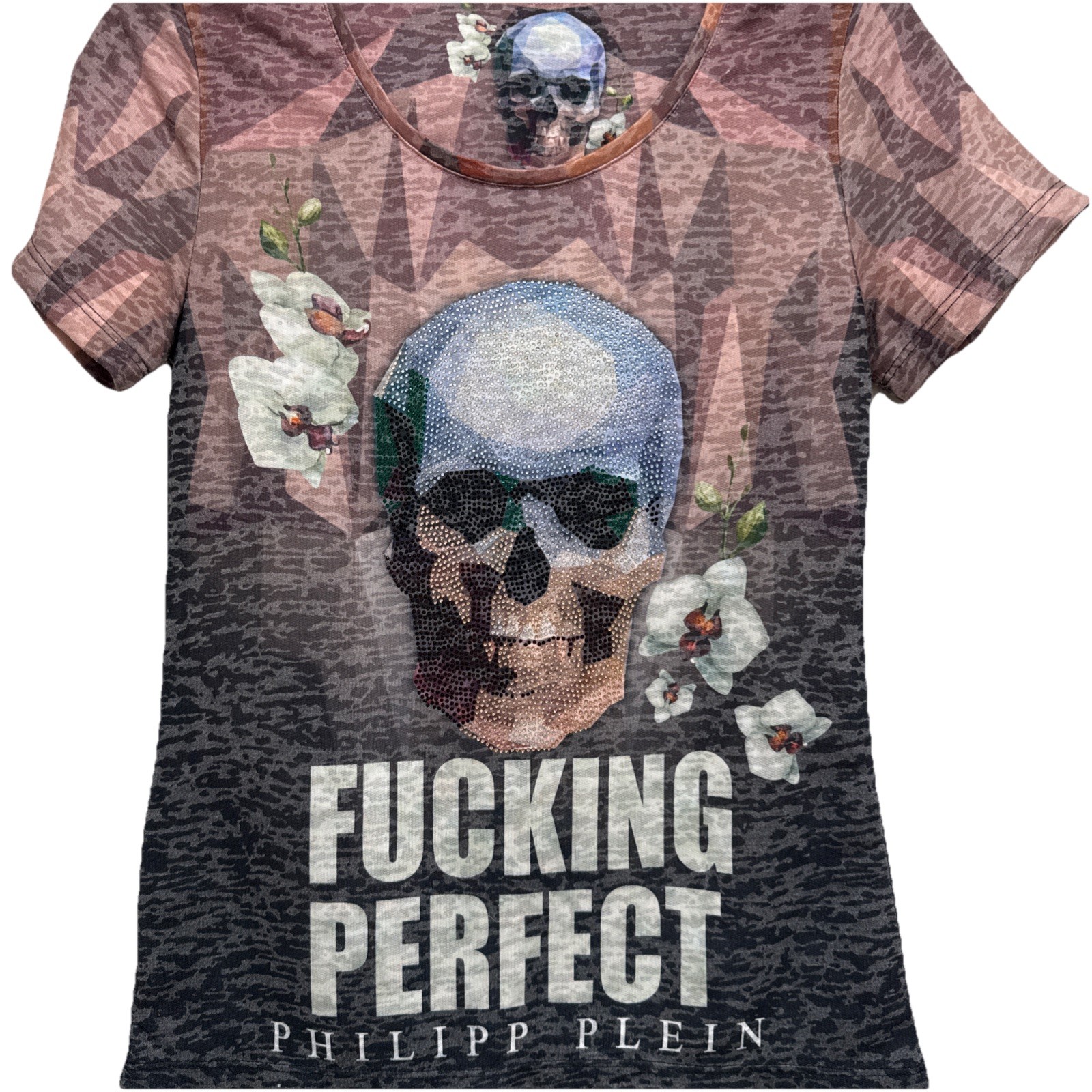 Philipp Plain T Shirt, Length 24”, Width: 16”
