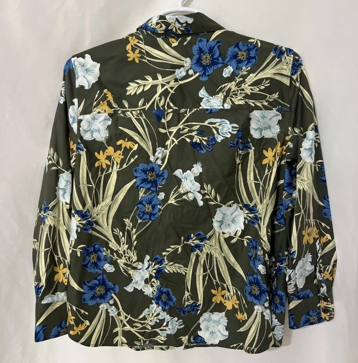 Chicos Sateen Floral Button Front Blouse Olive Green Background Collar Sz 3 (16)