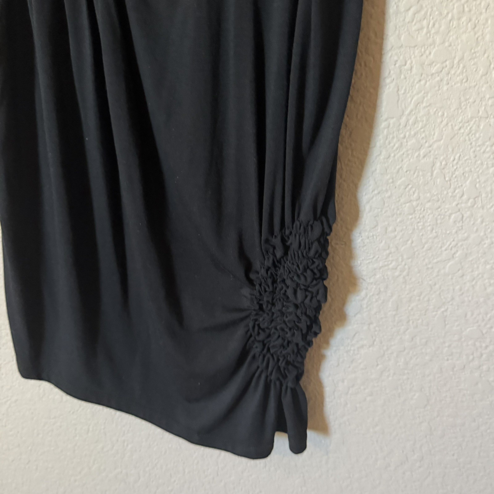 AUGUST SILK Petite Womens PS Sleeveless Black Top Blouse Soft Comfy Basic