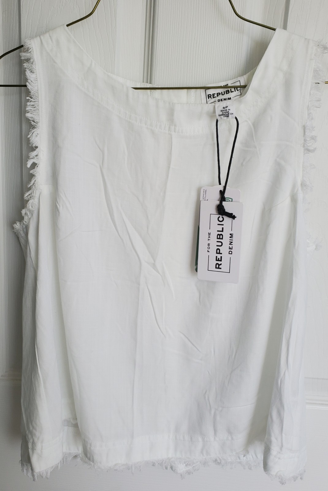 NWT FOR THE REPUBLIC Women’s Sleeveless 100% Tencel White Top Size S/P