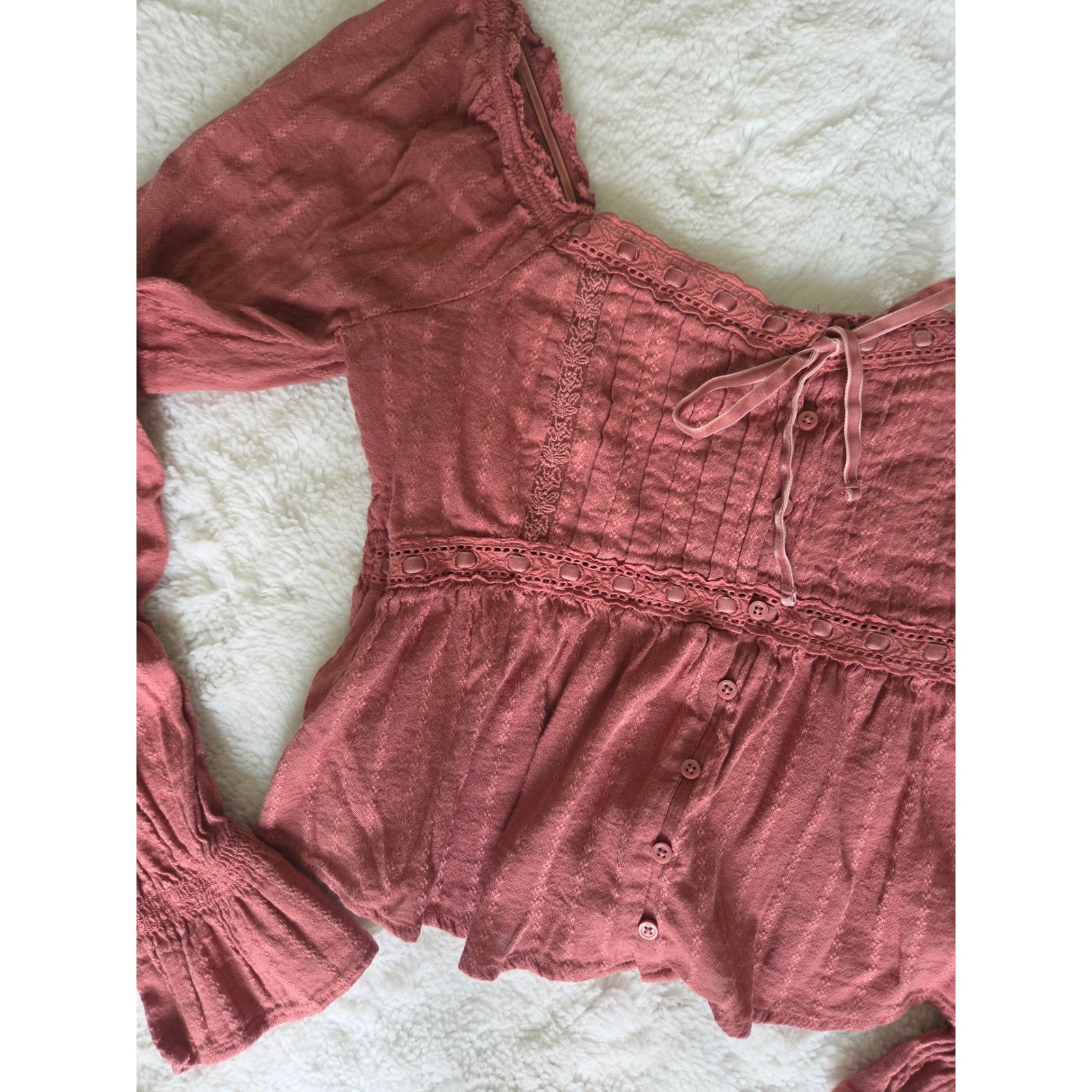 American Eagle Boho Cottagecore Rose Lace Trim Smocked Peplum Blouse Medium