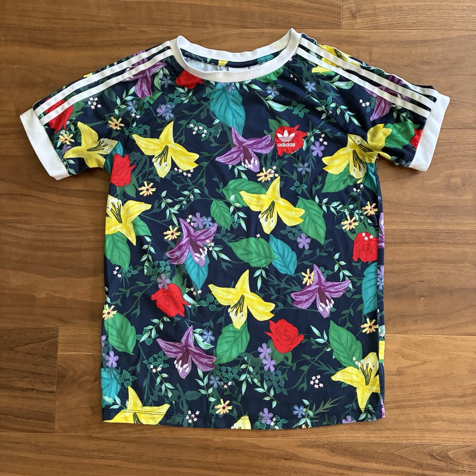 Adidas Originals Floral Trefoil Tee Women’s Small Navy Garden Print 3 Stripe