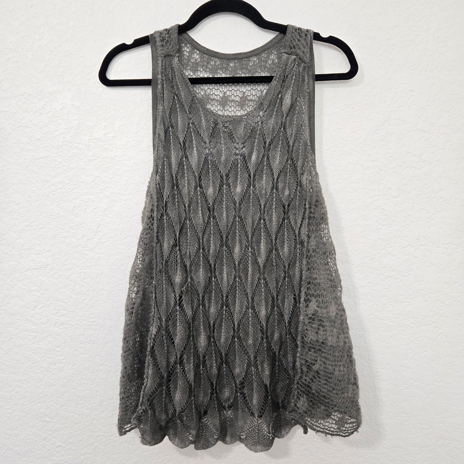 Lace Knit Tank Top Sleeveless Gray Open Knit Layering Casual Blouse