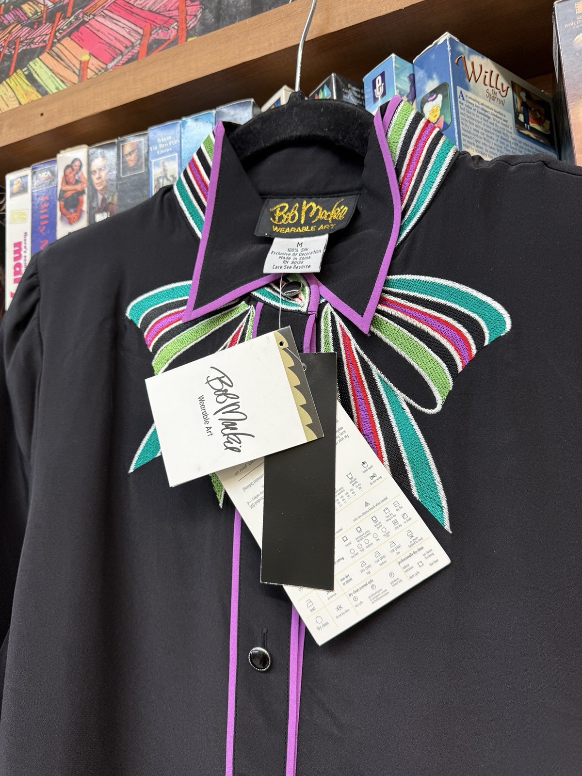 MEDIUM Bob Mackie – Button Up- bow collar-new with tags-silk