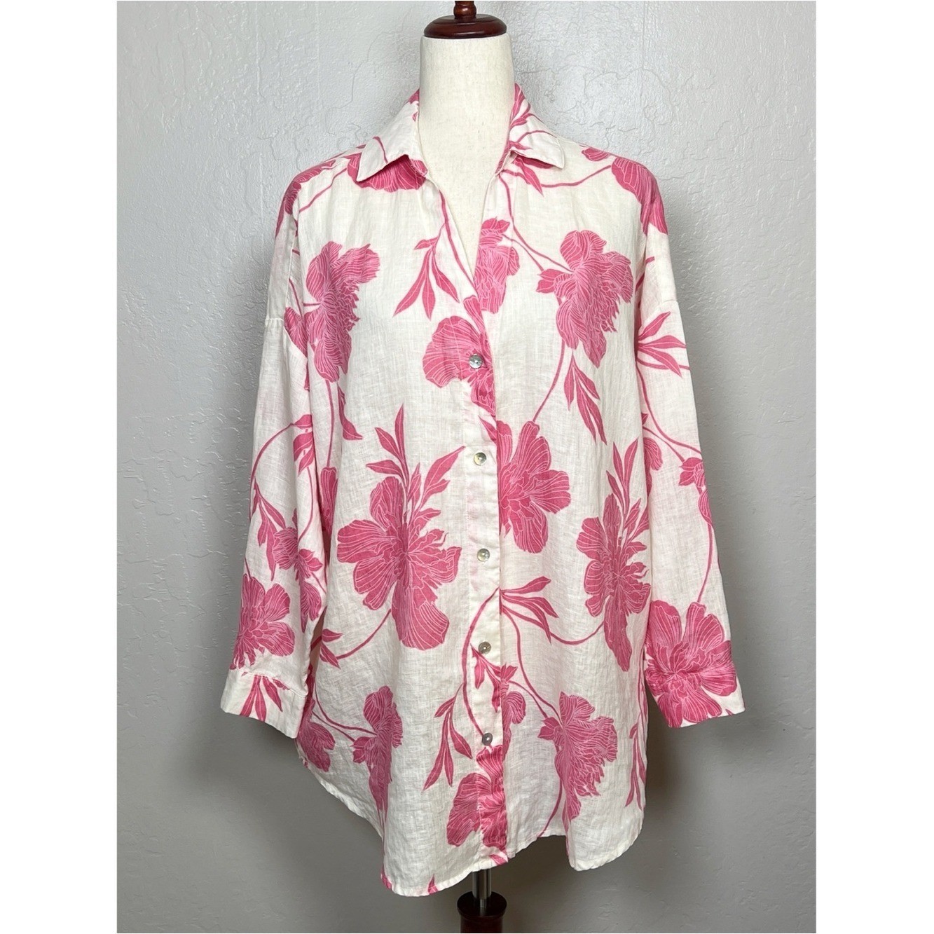 L*SPACE Women’s Size XS/S White & Pink Floral Linen Rio Tunic Shirt Cover-Up