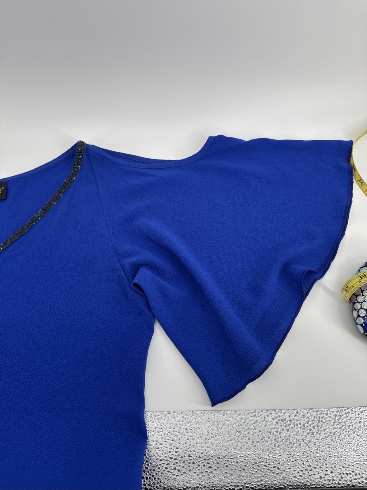 Frank Lyman Royal Blue Flowy Top Blouse Cold Shoulder Dolman Batwing Sleeves 12