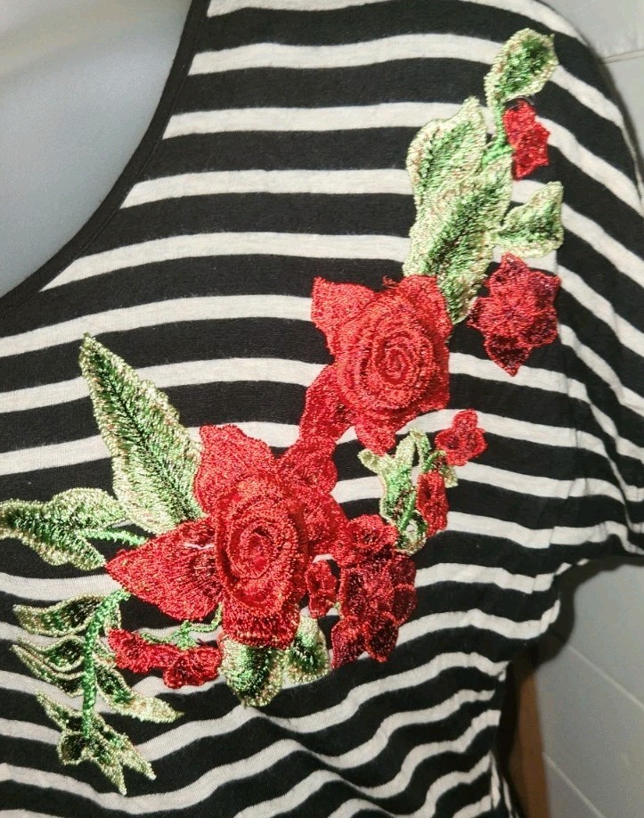 Expresso Blouse Crochet Flower Stripe Size Womens 1X Stretch Free Shipping